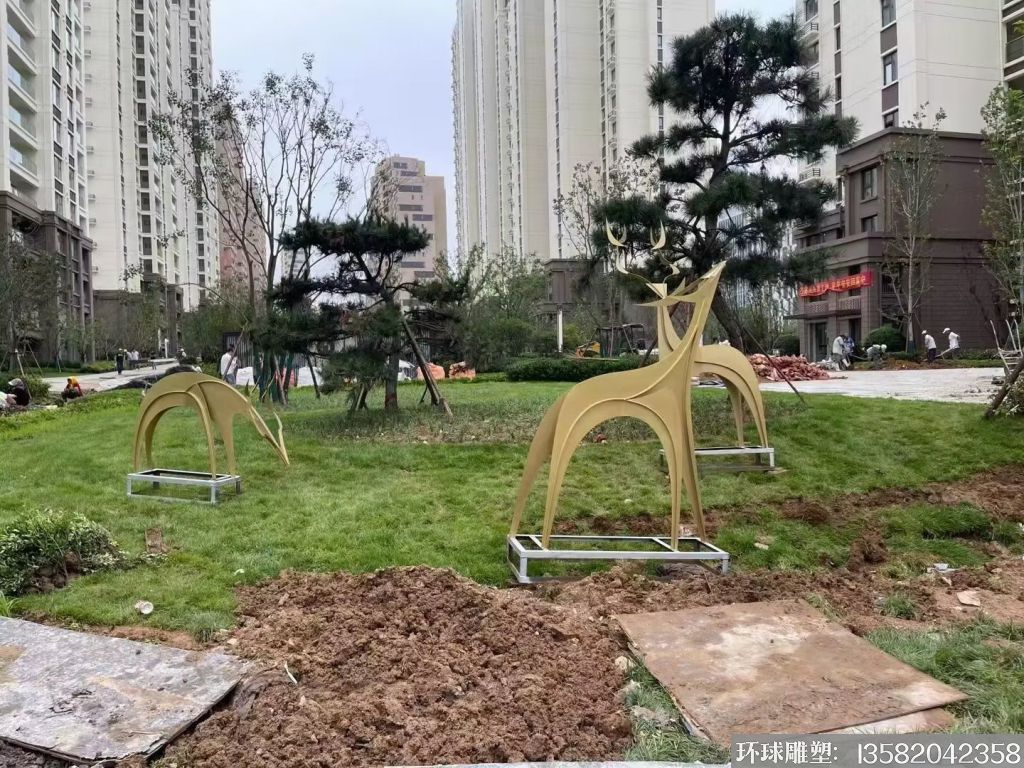 不銹鋼抽象鹿雕塑