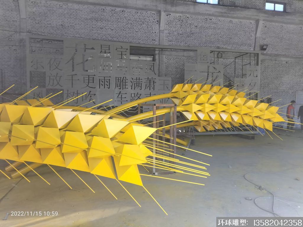 不銹鋼金色麥穗雕塑<div   id=