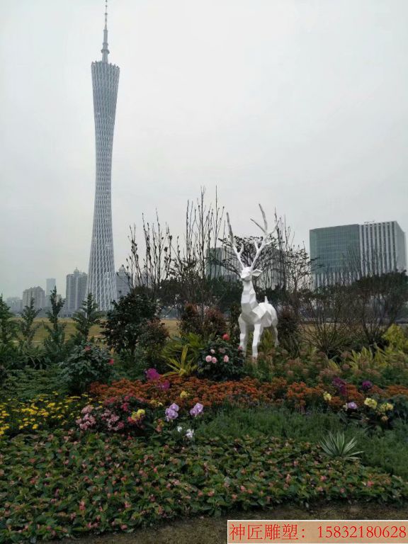 不銹鋼切面鹿雕塑 景觀動(dòng)物鹿雕塑 噴漆工藝小鹿雕塑