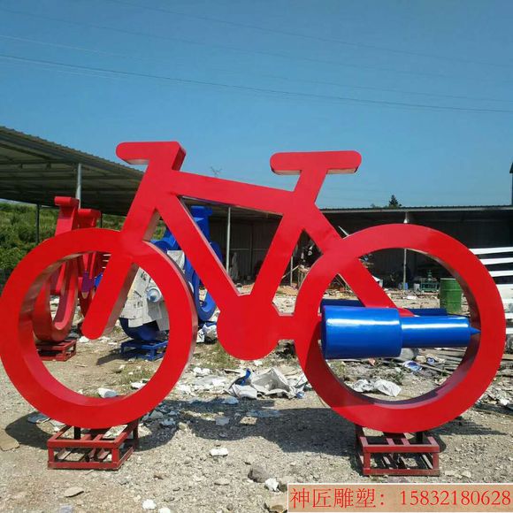 不銹鋼自行車(chē)雕塑 紅色噴漆工藝自行車(chē)雕塑